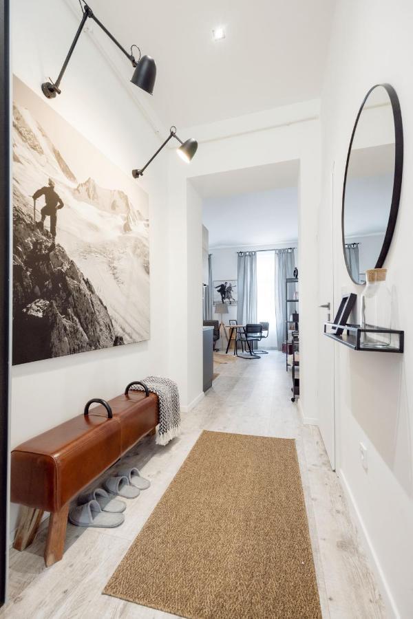 Two-Bedroom Apartment Next To Music Academy Budapest Exteriör bild